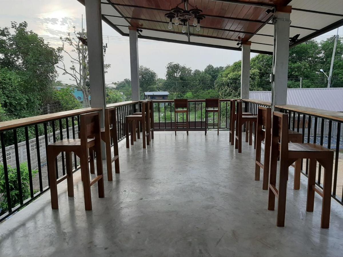 Baan Rabiangdao Uthaithani Uthai Thani Exteriér fotografie